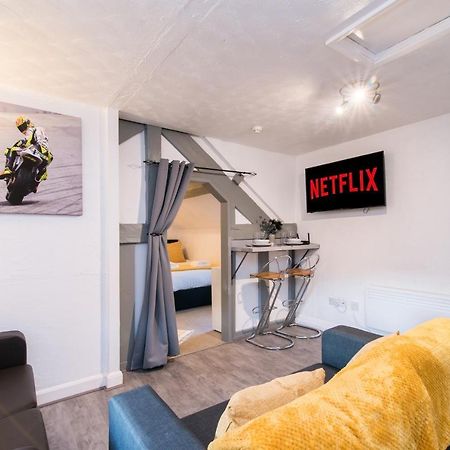 Dd Apartment 8 - Free Parking - Fast Wifi Касл-Донінгтон Екстер'єр фото