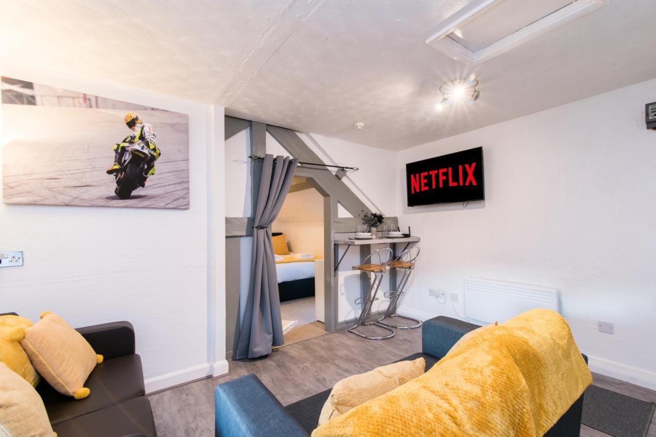 Dd Apartment 8 - Free Parking - Fast Wifi Касл-Донінгтон Екстер'єр фото