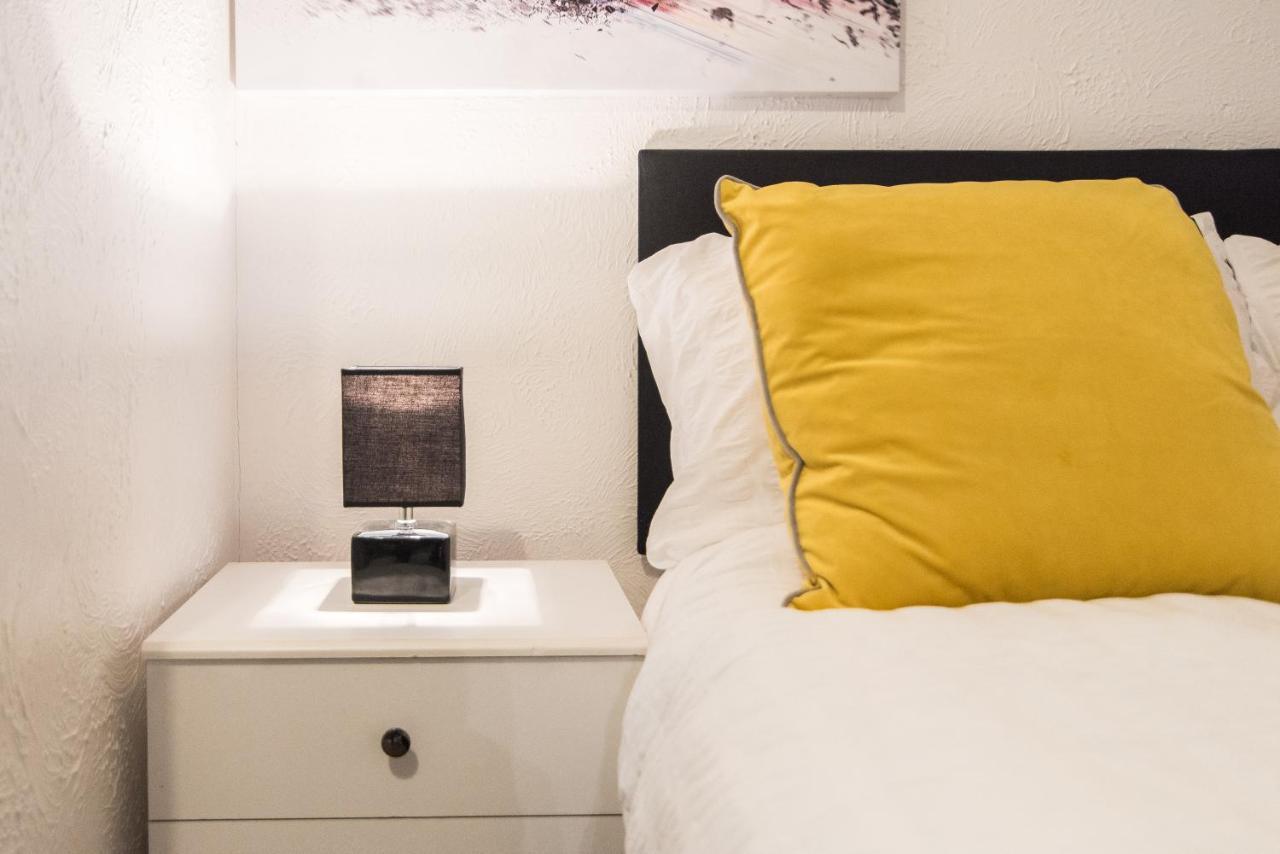 Dd Apartment 8 - Free Parking - Fast Wifi Касл-Донінгтон Екстер'єр фото